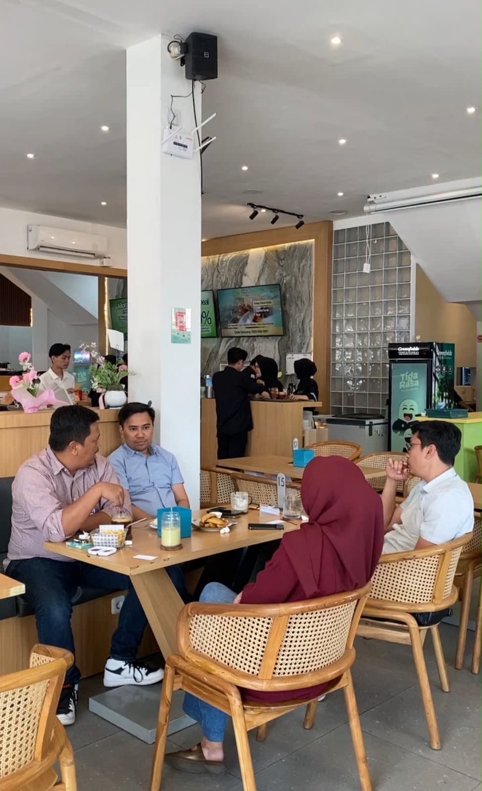 Tiga Maha Rewa Mengadakan Pertemuan Bersama BRI KC Sungguminasa untuk Perkuat Sinergi